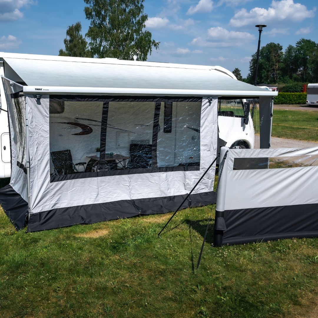 Wera awning front