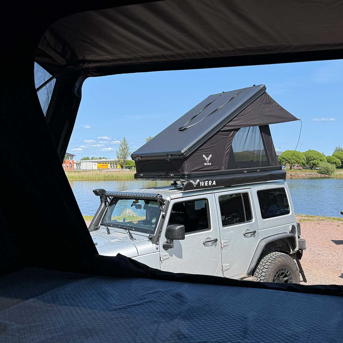 Rooftop tent Nordic Light - Hardshell tent