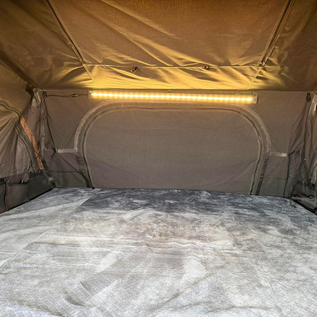 jeep roof tent inside Wera Aurora Sky 153 – a proven favorite, now upgraded